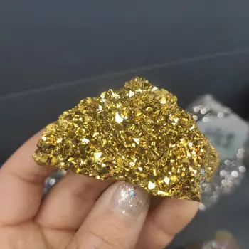 1 adet Doğal DIY Malzemeler Yapma Galvanik Altın Ham Taş Kristal Küme Titanyum Geode Hediyeler Mineral Örnekleri
